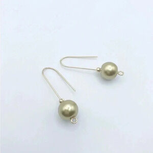 DROP Dangle Pearl Earrings